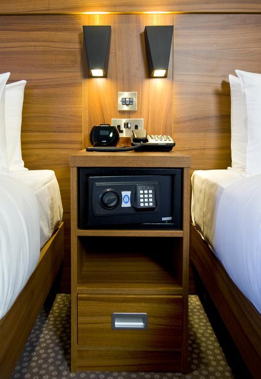 London Court Hotel Екстер'єр фото
