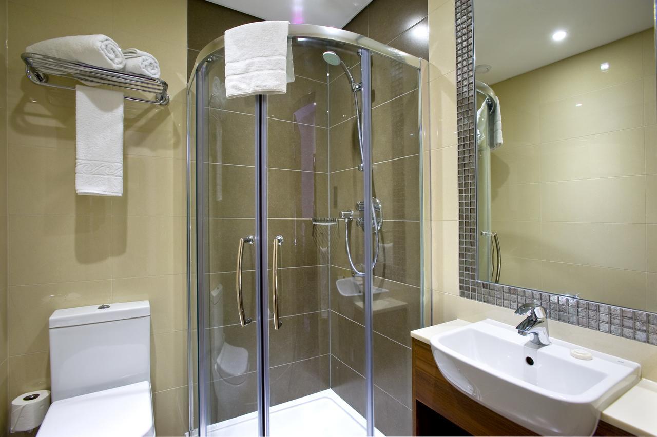 London Court Hotel Екстер'єр фото